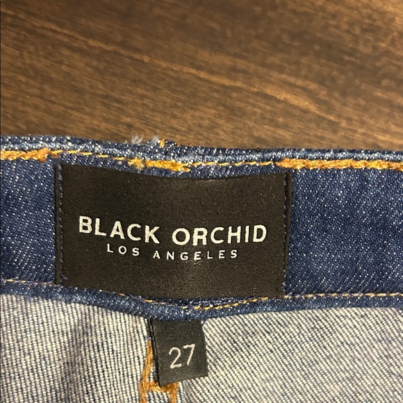 Black Orchid Mia Midrise Skinny Flare Jean - Picture 11 of 16